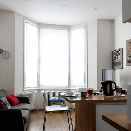 Ferienwohnung Finborough